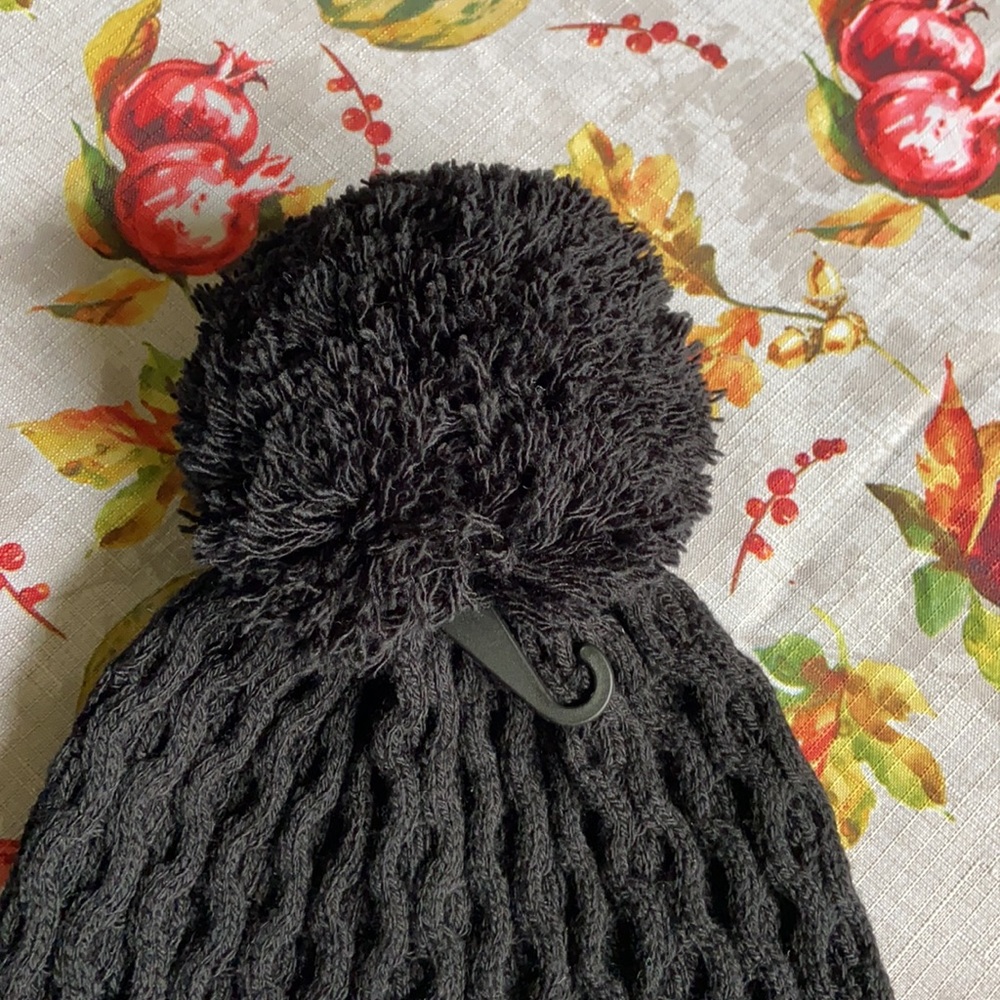 Brand new Black Calvin Klein Hat - Picture 3 of 4